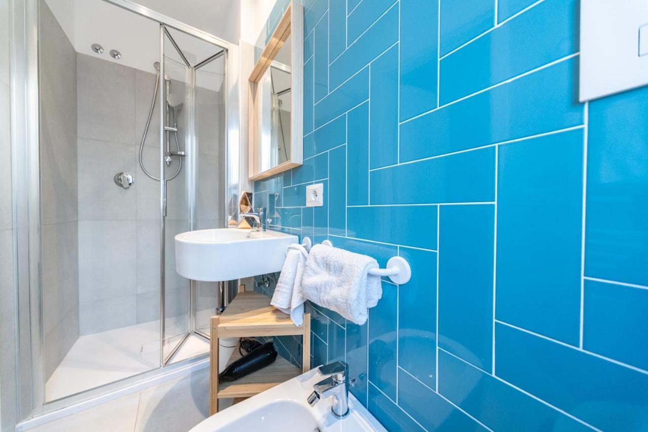 Hotel Kiss Riccione Bagian luar foto